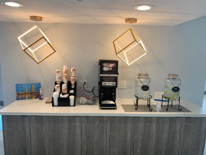 Rodeway Inn Sacramento-University Area エクステリア 写真