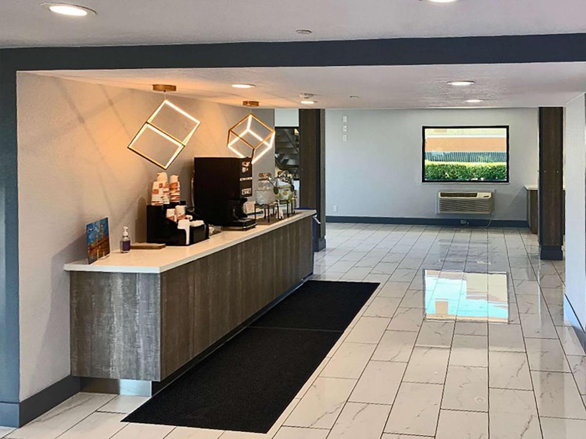 Rodeway Inn Sacramento-University Area エクステリア 写真