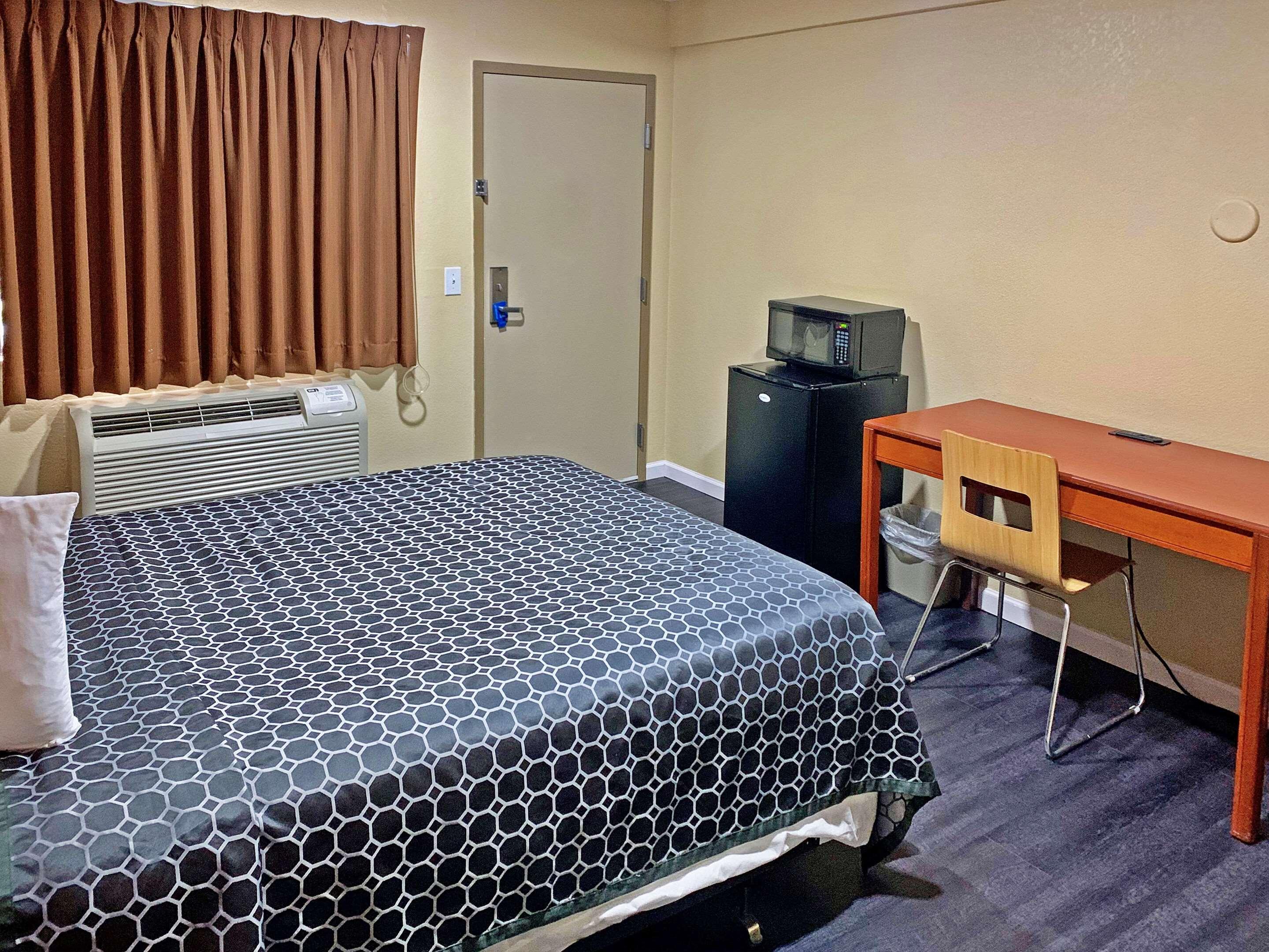 Rodeway Inn Sacramento-University Area エクステリア 写真