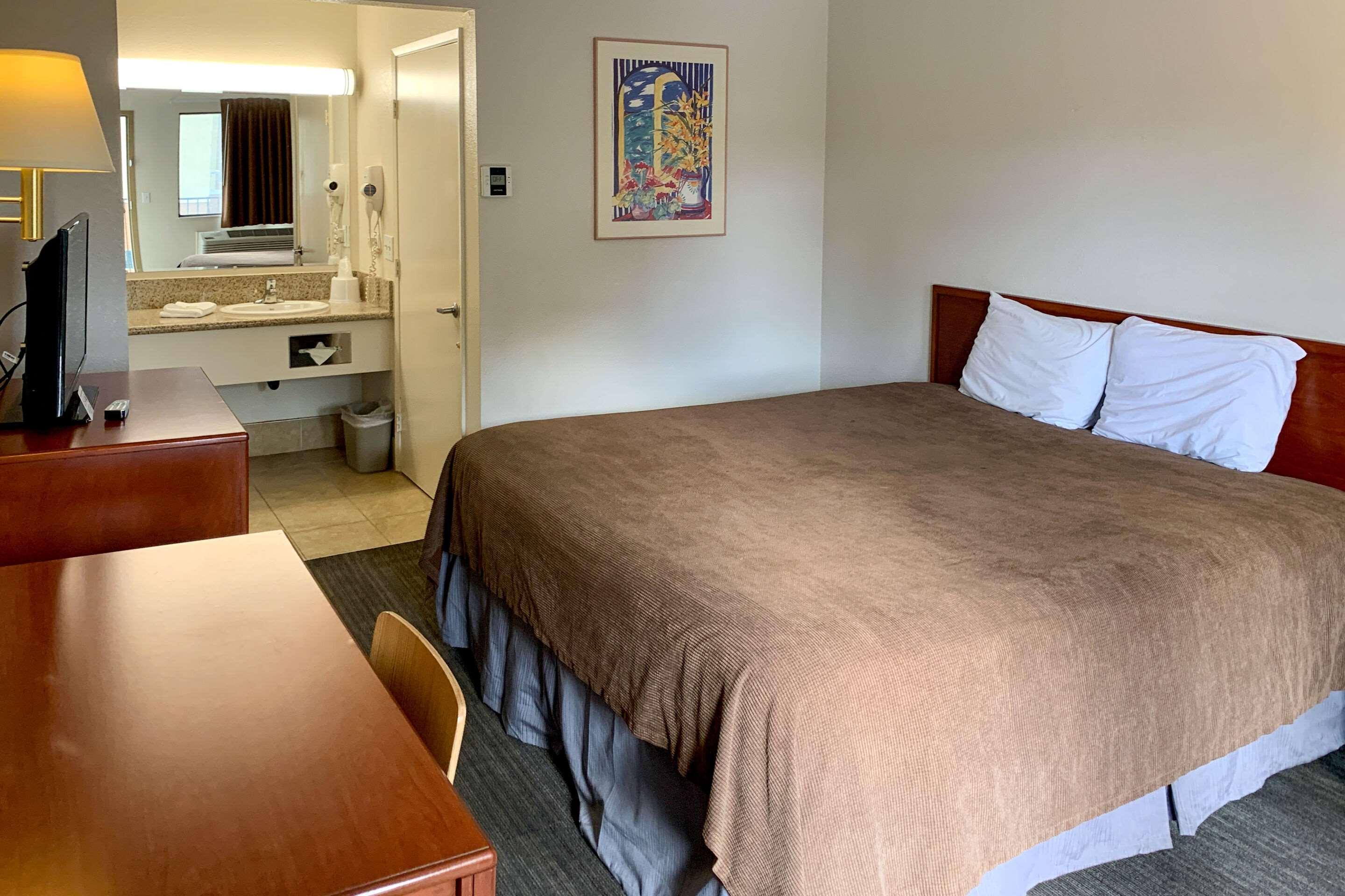 Rodeway Inn Sacramento-University Area エクステリア 写真