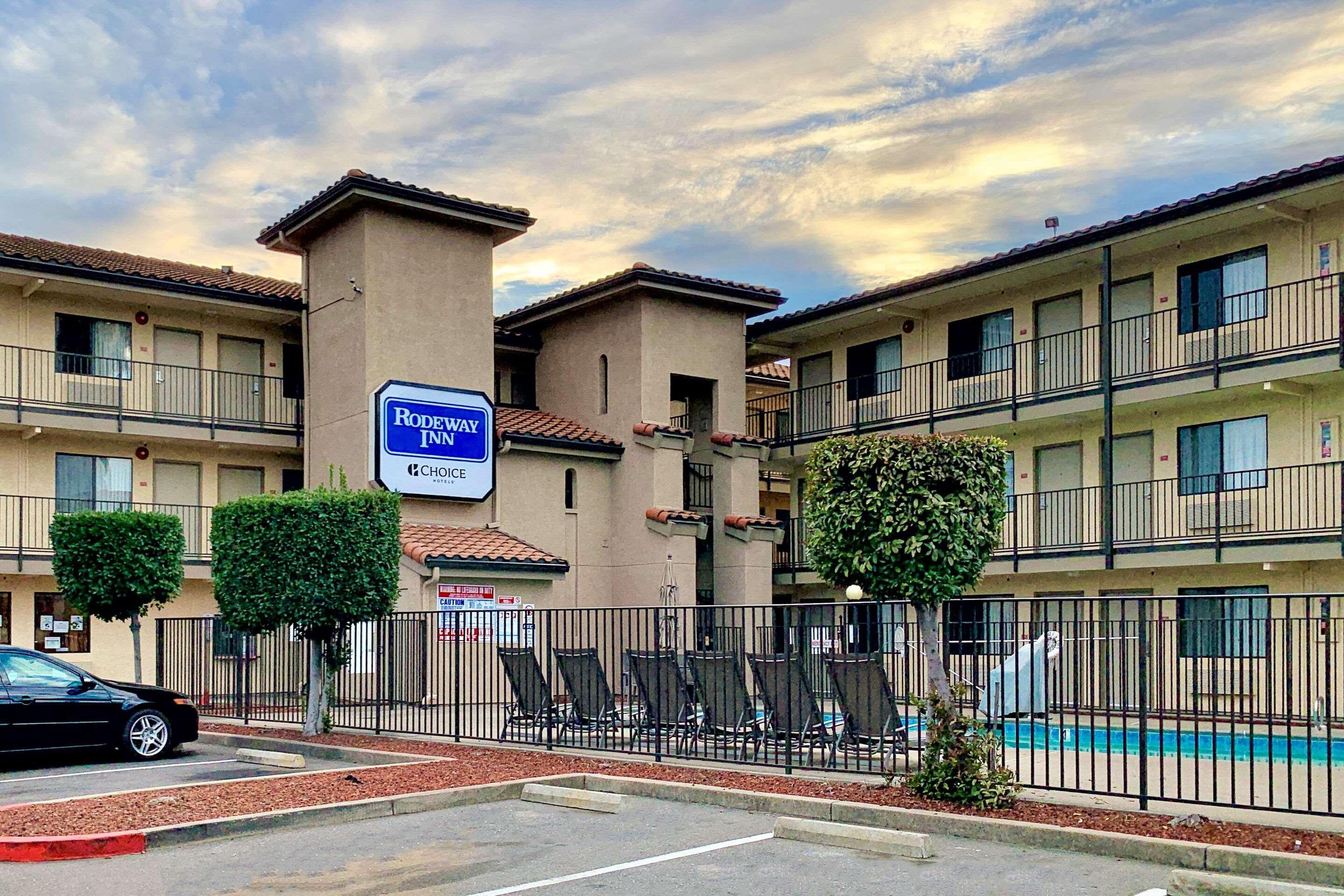 Rodeway Inn Sacramento-University Area エクステリア 写真