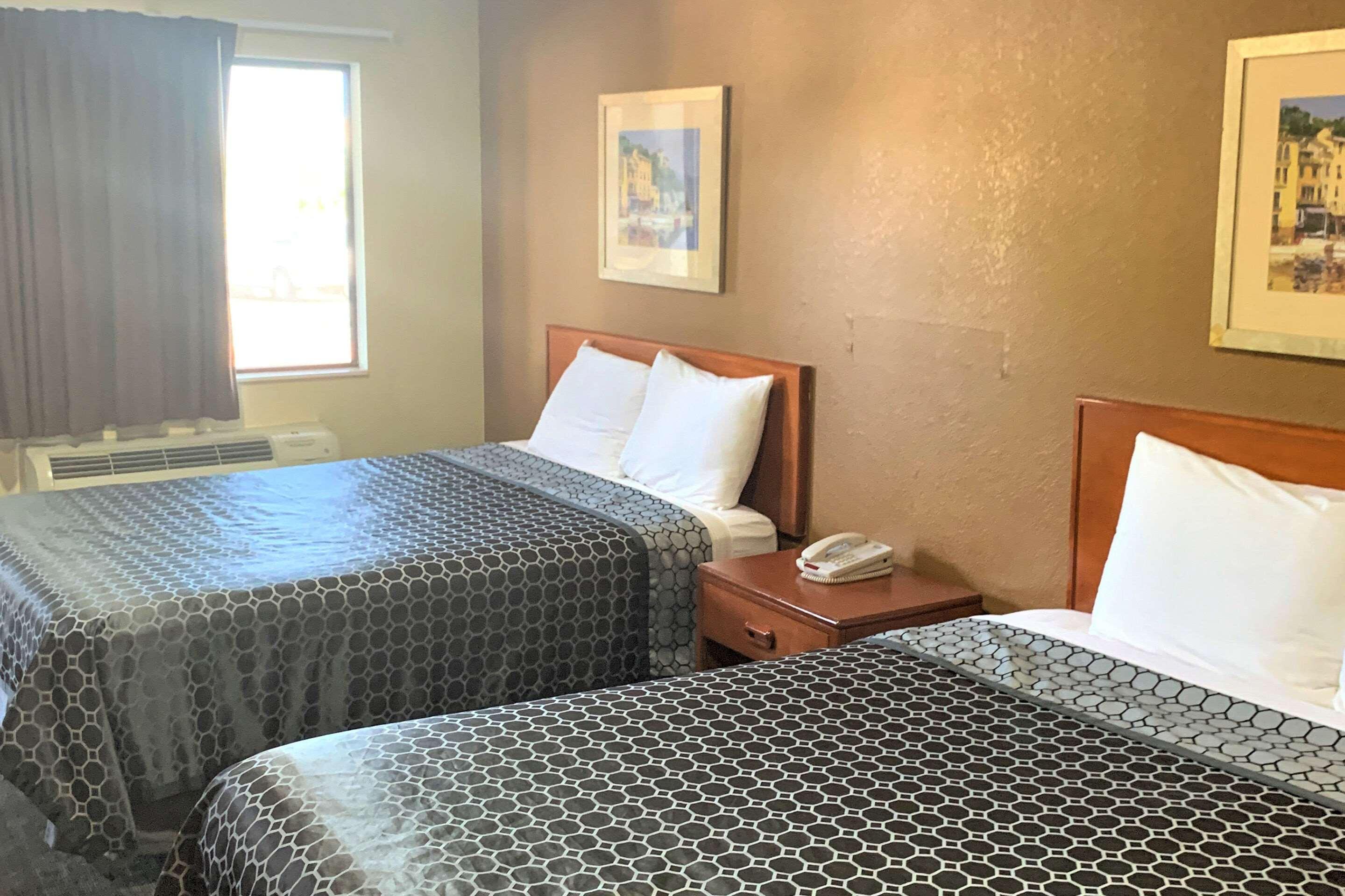 Rodeway Inn Sacramento-University Area エクステリア 写真