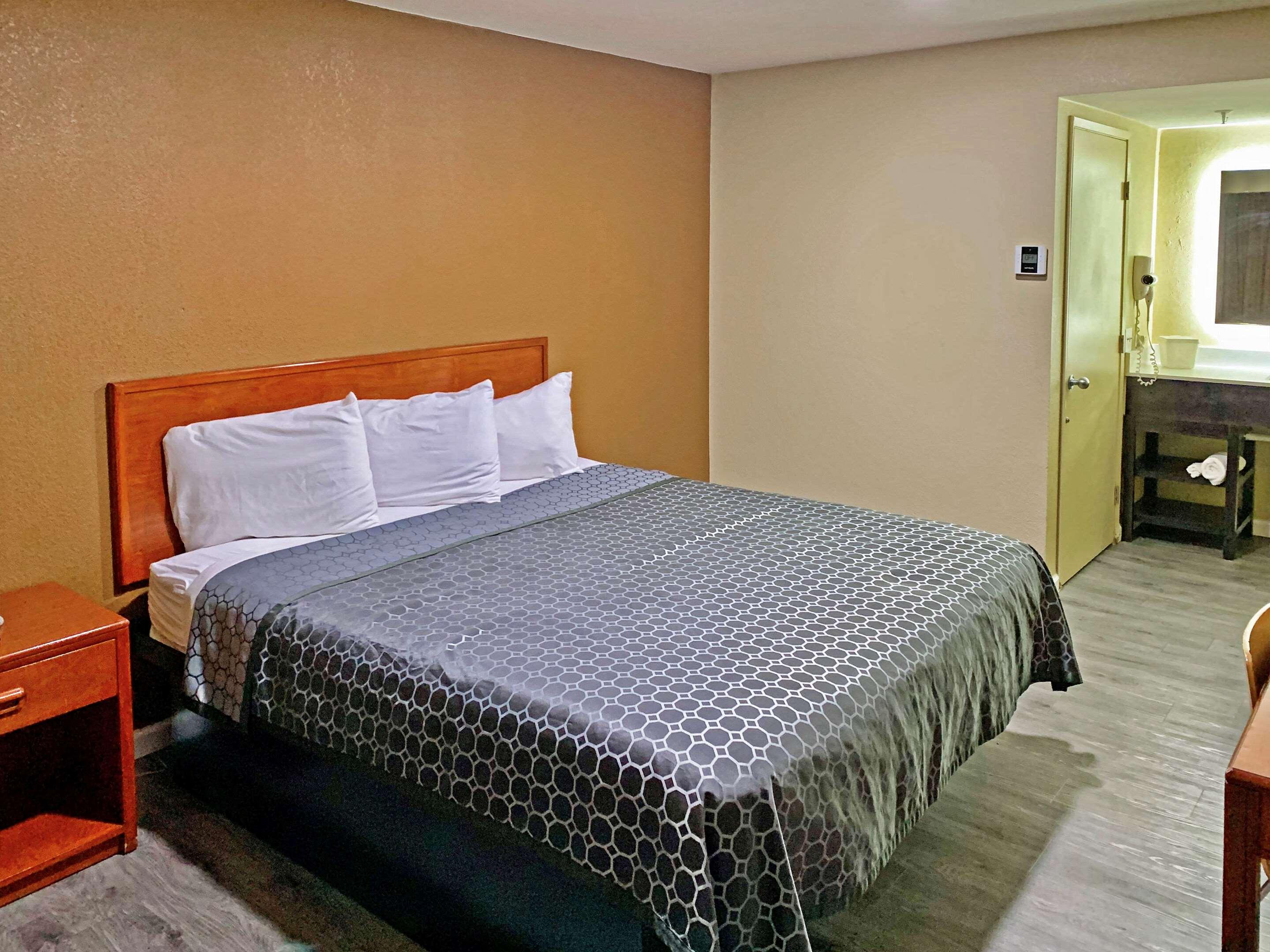 Rodeway Inn Sacramento-University Area エクステリア 写真