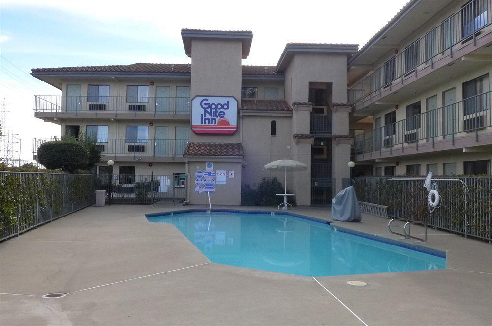 Rodeway Inn Sacramento-University Area エクステリア 写真