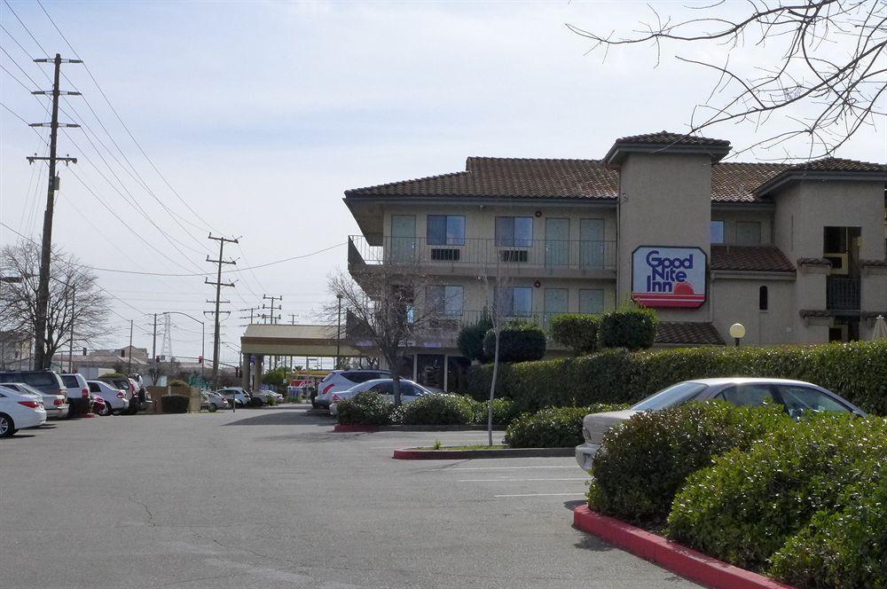 Rodeway Inn Sacramento-University Area エクステリア 写真